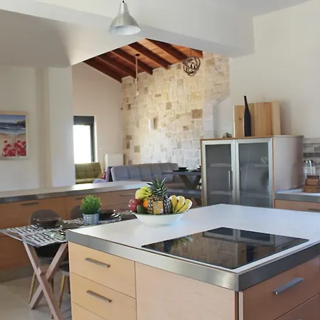 Tatil Evi Koukouvaya Superb Penthouse